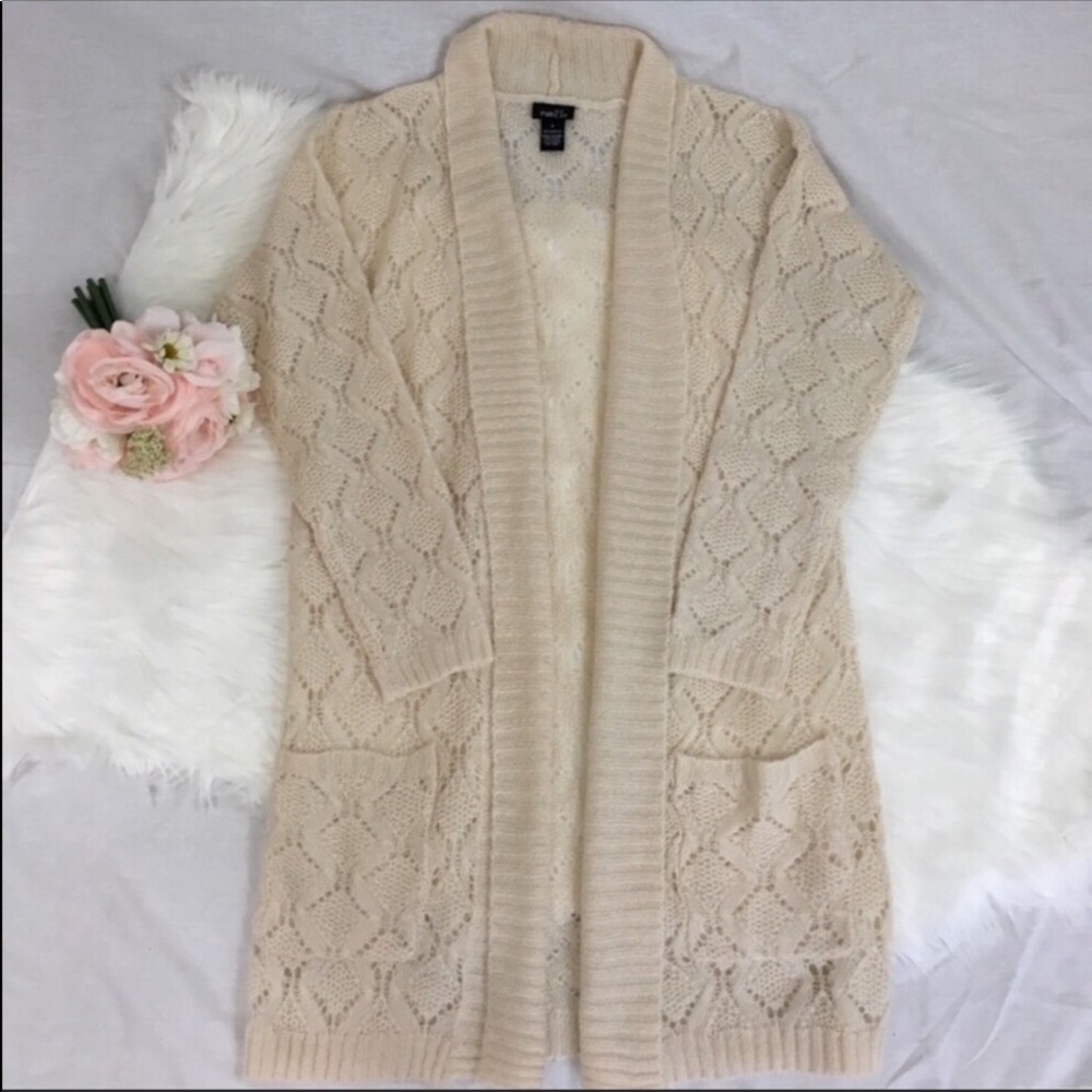 NWOT Rue21 Cream Sweater